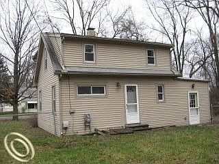 4th image of 20399 Beatrice St