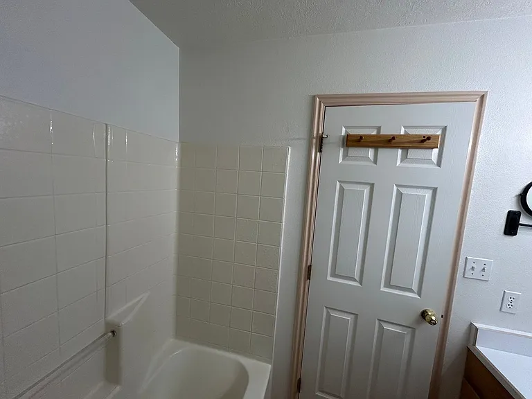 125 E 300 N — Photo 23