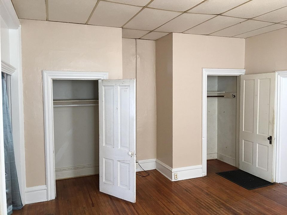 1st image of 617 N 9th St
