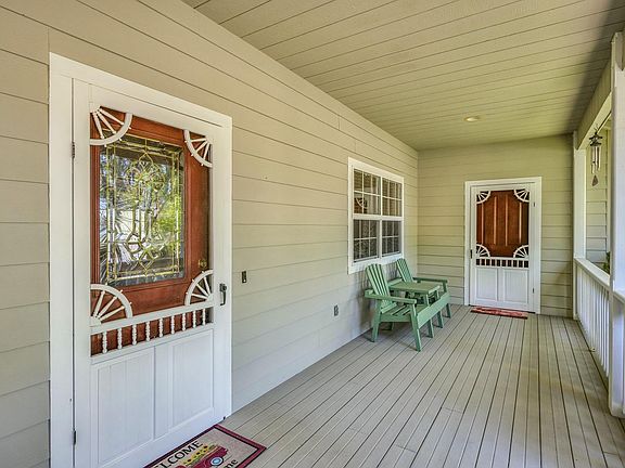 3rd image of 23495 Oat Hill Road