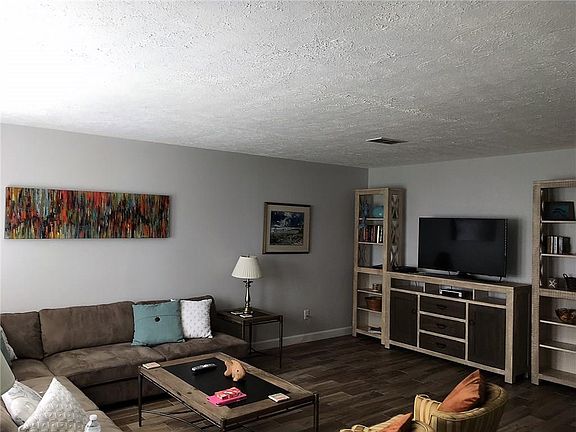 3rd image of 631 Tarpon Ave APT 6515