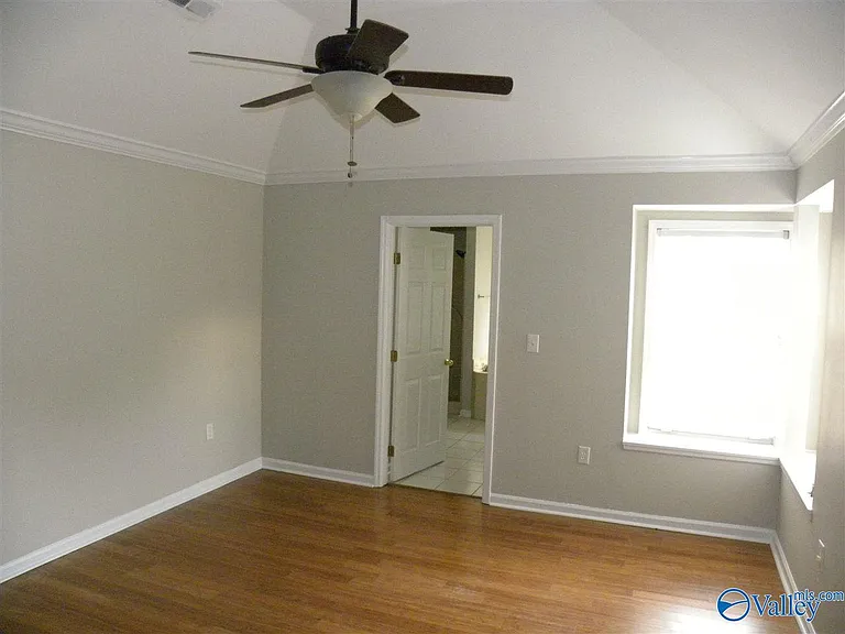 102 Sunset Cir — Photo 11