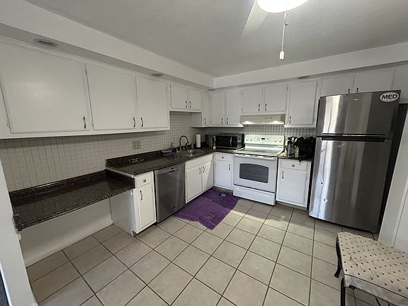 4th image of 89 Pleasant St Unit 1-C11