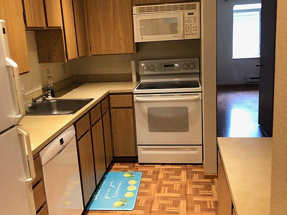 5th image of 12711 NE 120th St APT A5