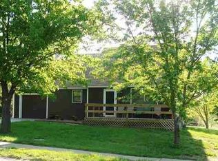 1324 Cedar St, Eudora, KS 66025