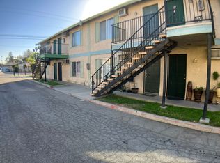 1945 W Linden St, Riverside, CA 92507