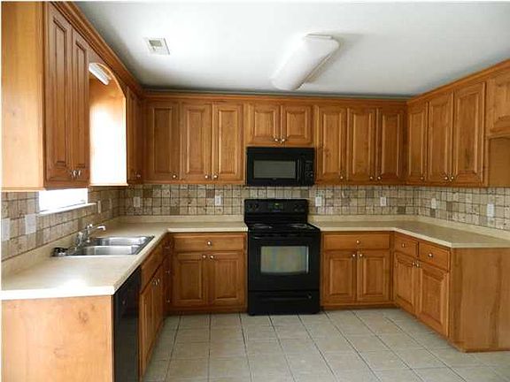 4th image of 24 Honeyberry Ln