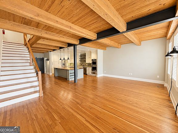 4th image of 708 4th Ave