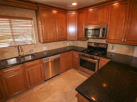 2nd image of 5447 Zelzah Ave APT 102