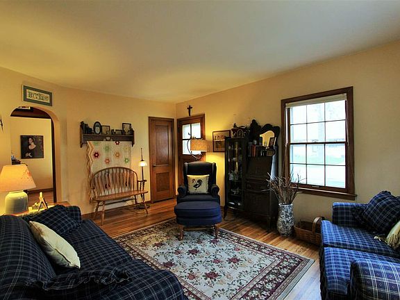 3rd image of 2508 Garden Ave