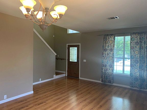2nd image of 1615 Shady Creek Trl