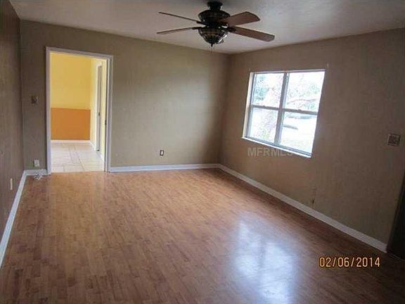5th image of 636 40th Ave NE