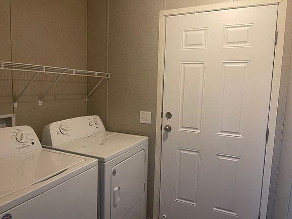 5th image of 9910 Geraldine St #141