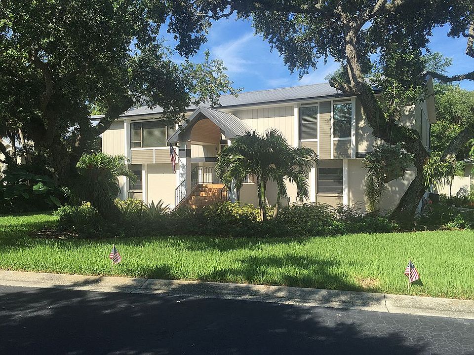 1st image of 5140 Siesta Woods Dr