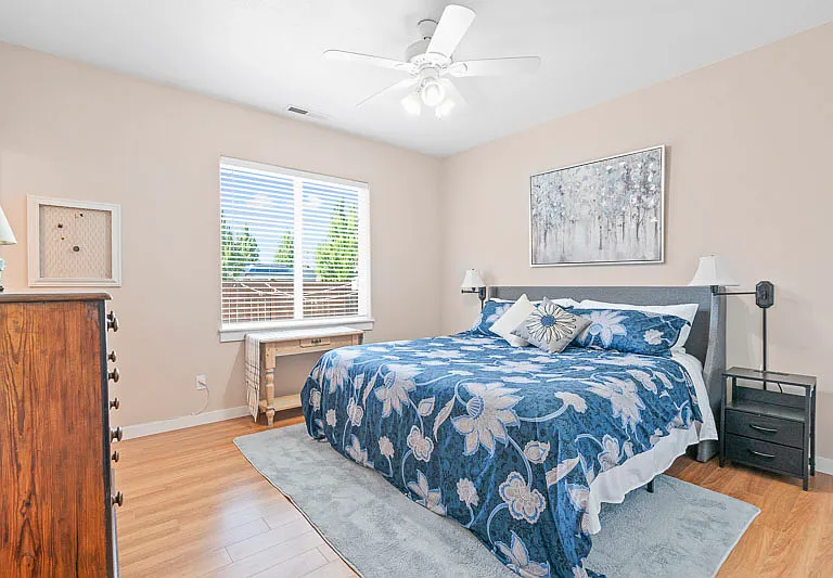 3928 Bentley Dr NE — Photo 12