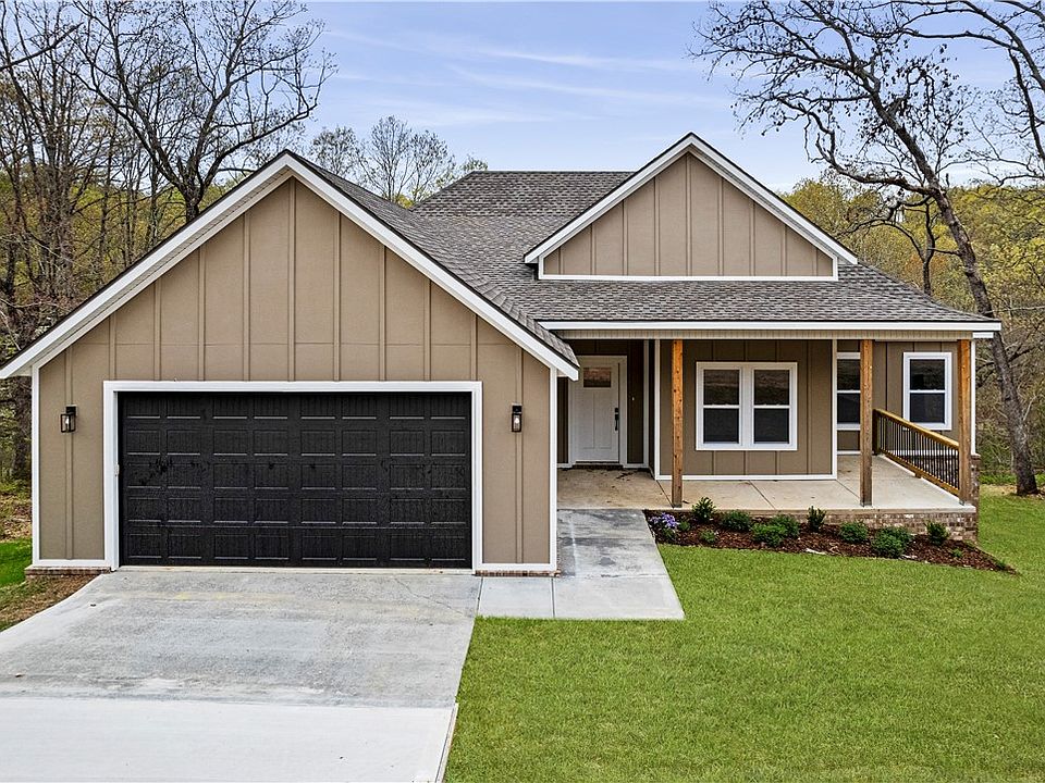 1st image of 38 Tarleton Ln