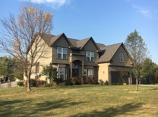 8597 Frederick Dr, De Soto, KS 66018