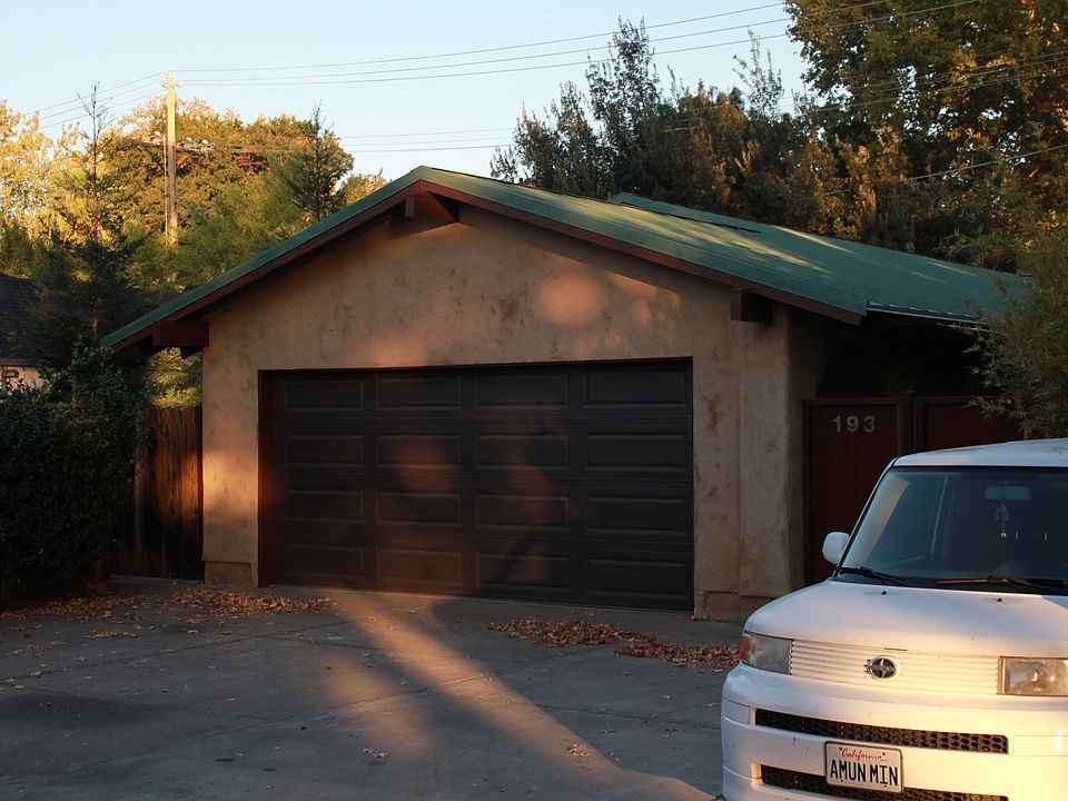 2nd image of 193 E Lincoln Ave