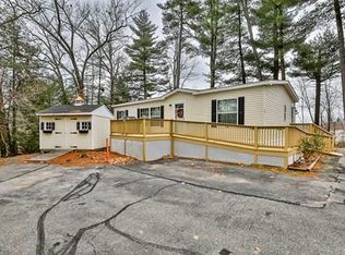 2 Garnet Ln, Merrimack, NH 03054