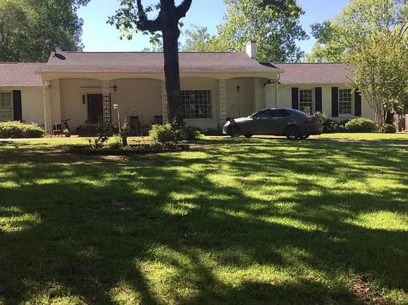 1214 N 2nd St, Jena, LA 71342