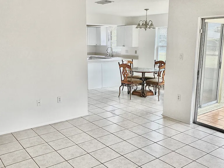 4308 Lamancha Cir — Photo 6