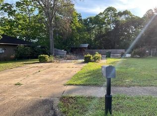 701 Spring Valley Rd, Montgomery, AL 36116