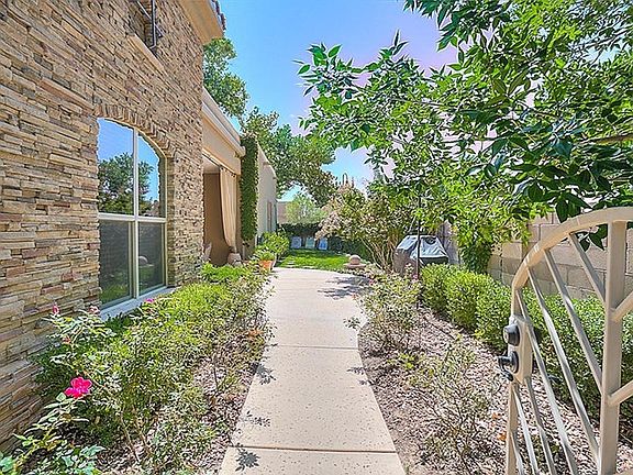 3rd image of 1344 Valle Ln NW