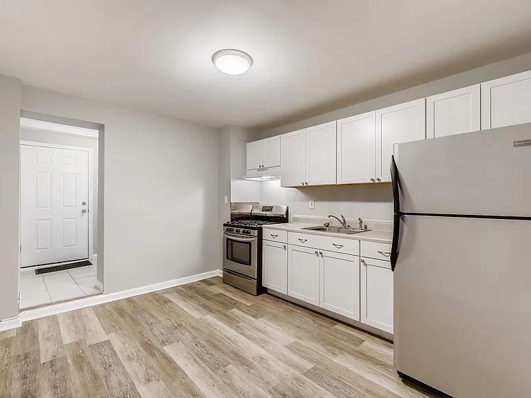 2229 Lamley St — Photo 4