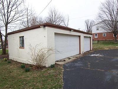 4th image of 1555 Cornell Dr
