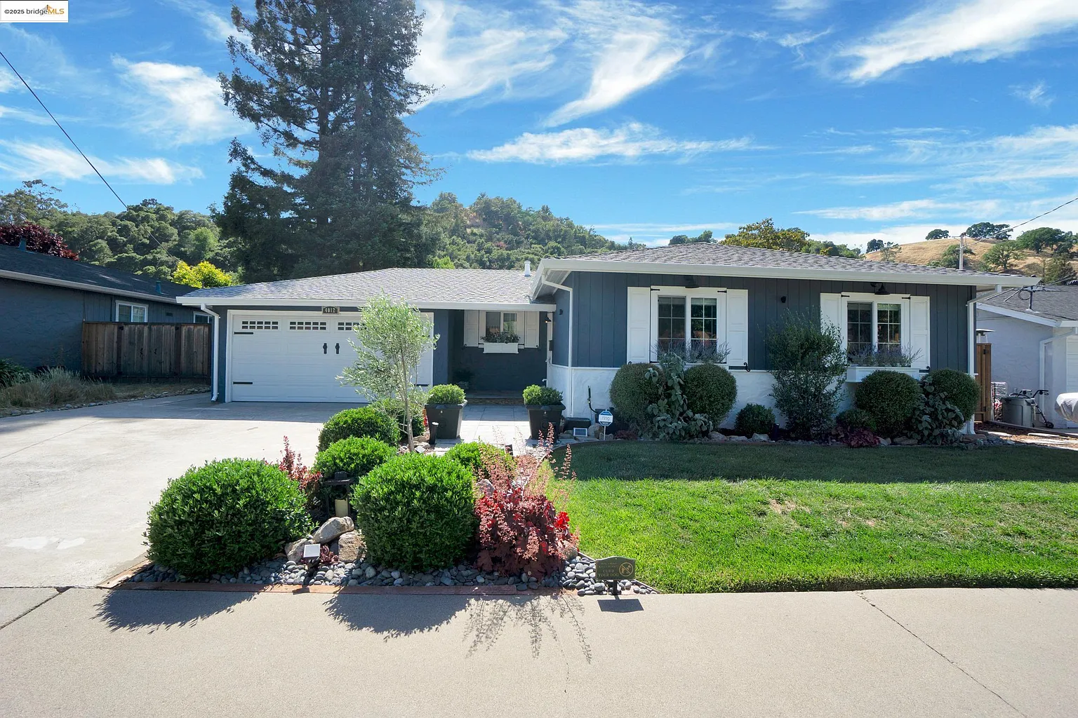 4012 Euclid Ave photo 1