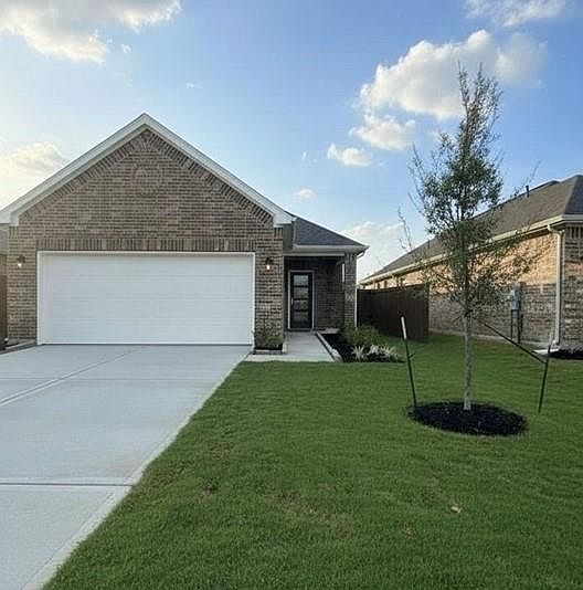 1st image of 2818 Rockwood Dr