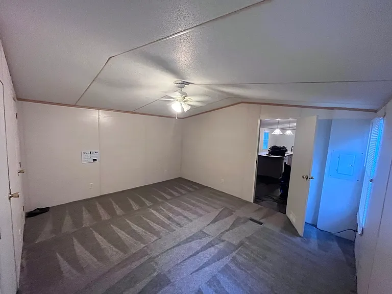 24114 Seminole Trl — Photo 4