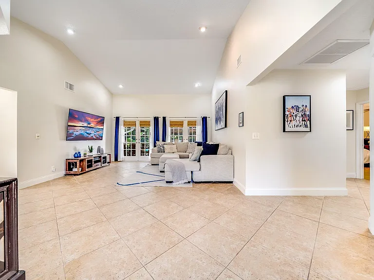 13659 Ishnala Cir — Photo 3