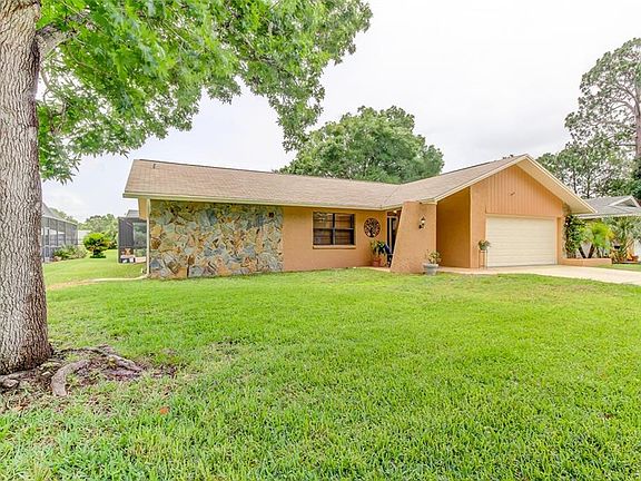 2nd image of 3543 Fairway Forest Dr