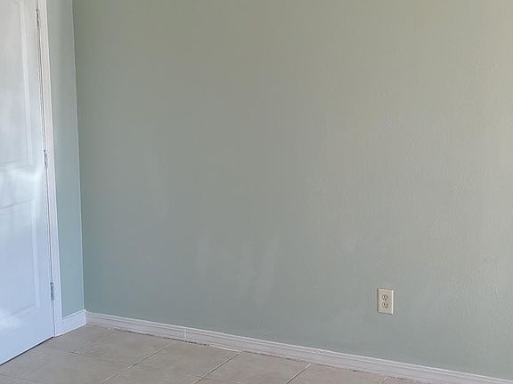 3rd image of 128 Rosalie Dr