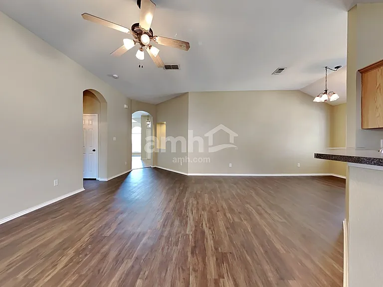 6732 Chalk River Dr — Photo 8