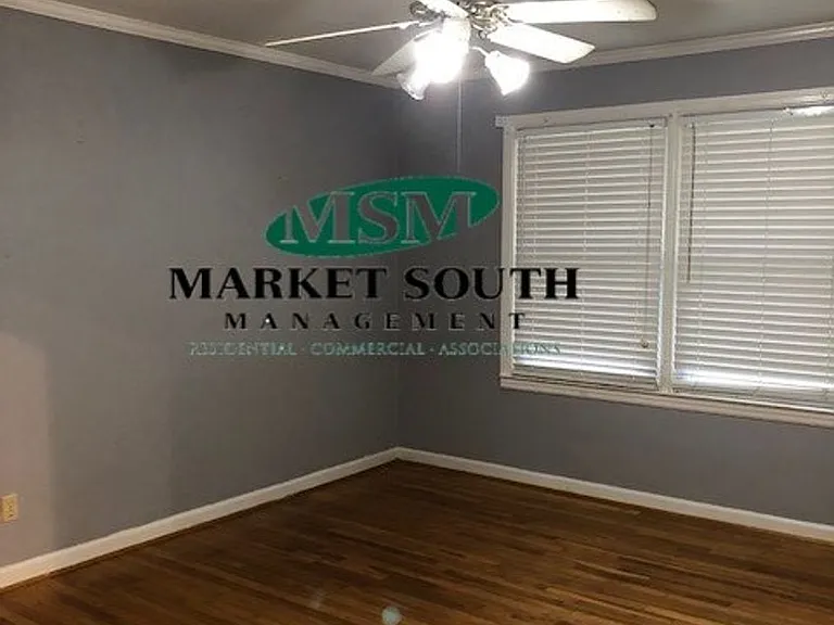 5529 Habersham St — Photo 2