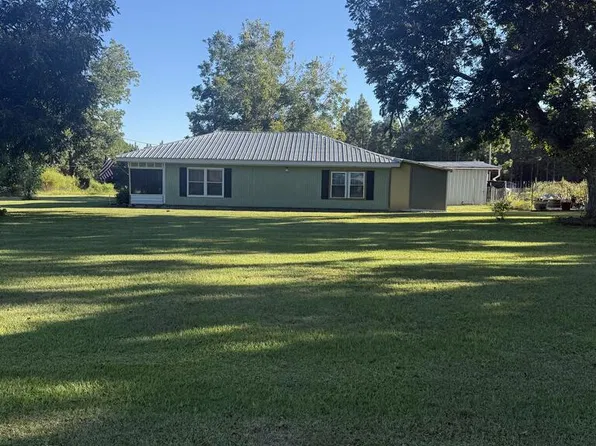 668 Ten Mile Rd, Fitzgerald, GA 31750