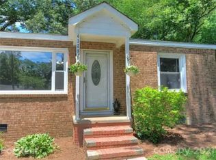 4329 Dinglewood Ave, Charlotte, NC 28205