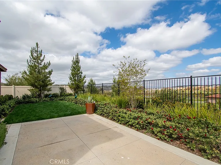 11909 Price St — Photo 10