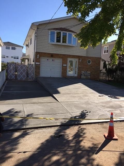 1st image of 154 Stroud Ave #3