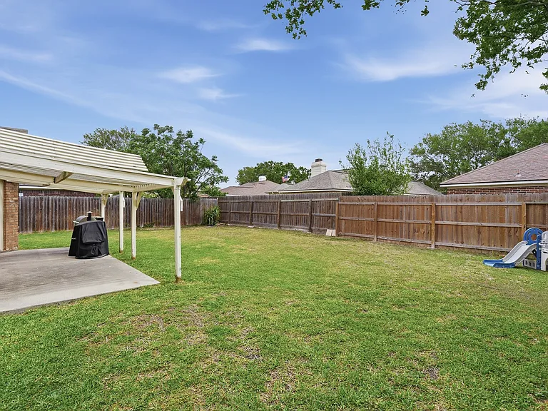 7218 Gingerberry Dr — Photo 22