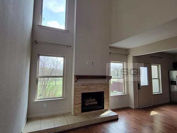4th image of 808 Pebble Beach Dr