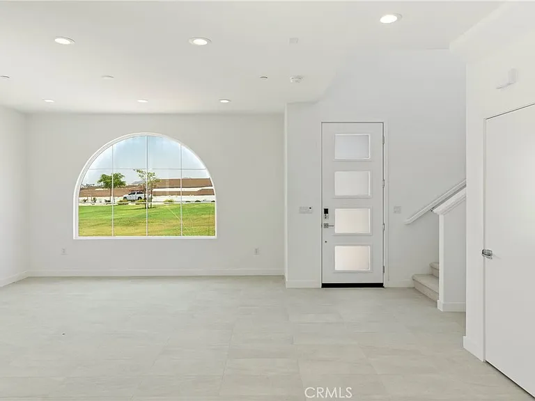 75285 Buckley Dr — Photo 2