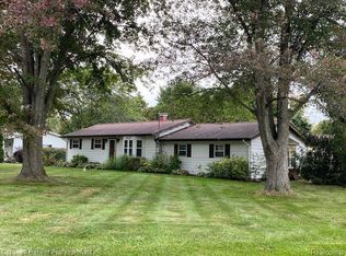 6327 Oriole Dr, Flint, MI 48506