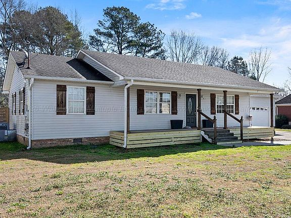 4th image of 61 Trinity Ln