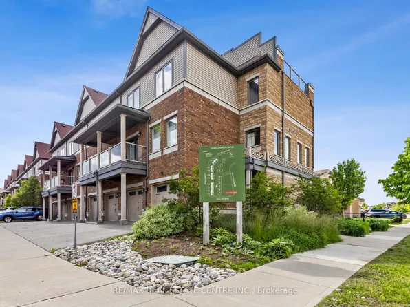 70 E Willowrun Dr #A1, Kitchener, ON N2A 0J3