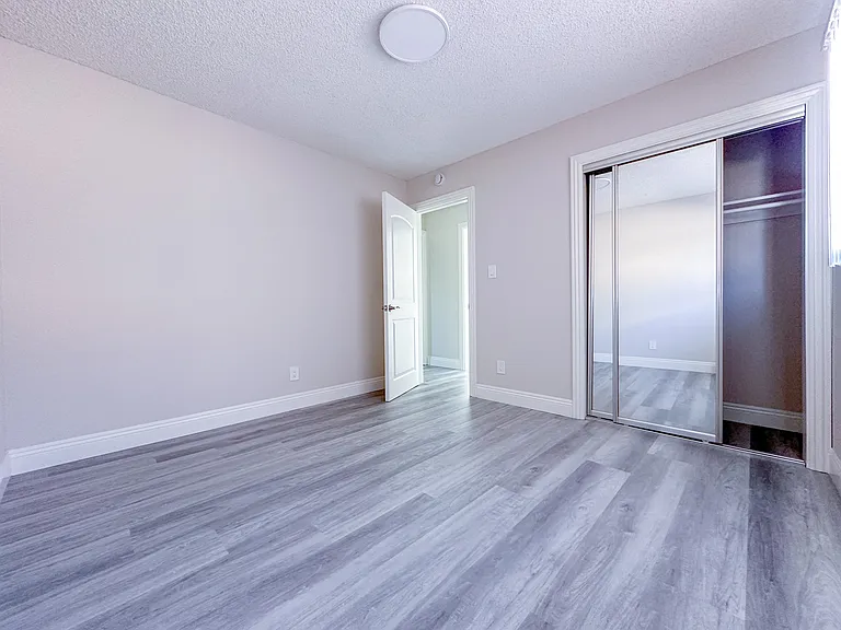 831 S Greenwood Ave #11 — Photo 11