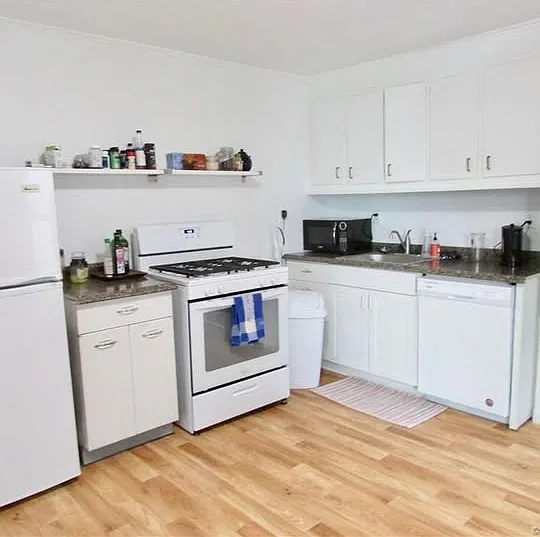 37 Edwards St #1 — Photo 3