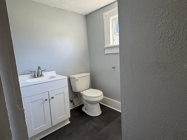 150 Arlington Ave — Photo 11